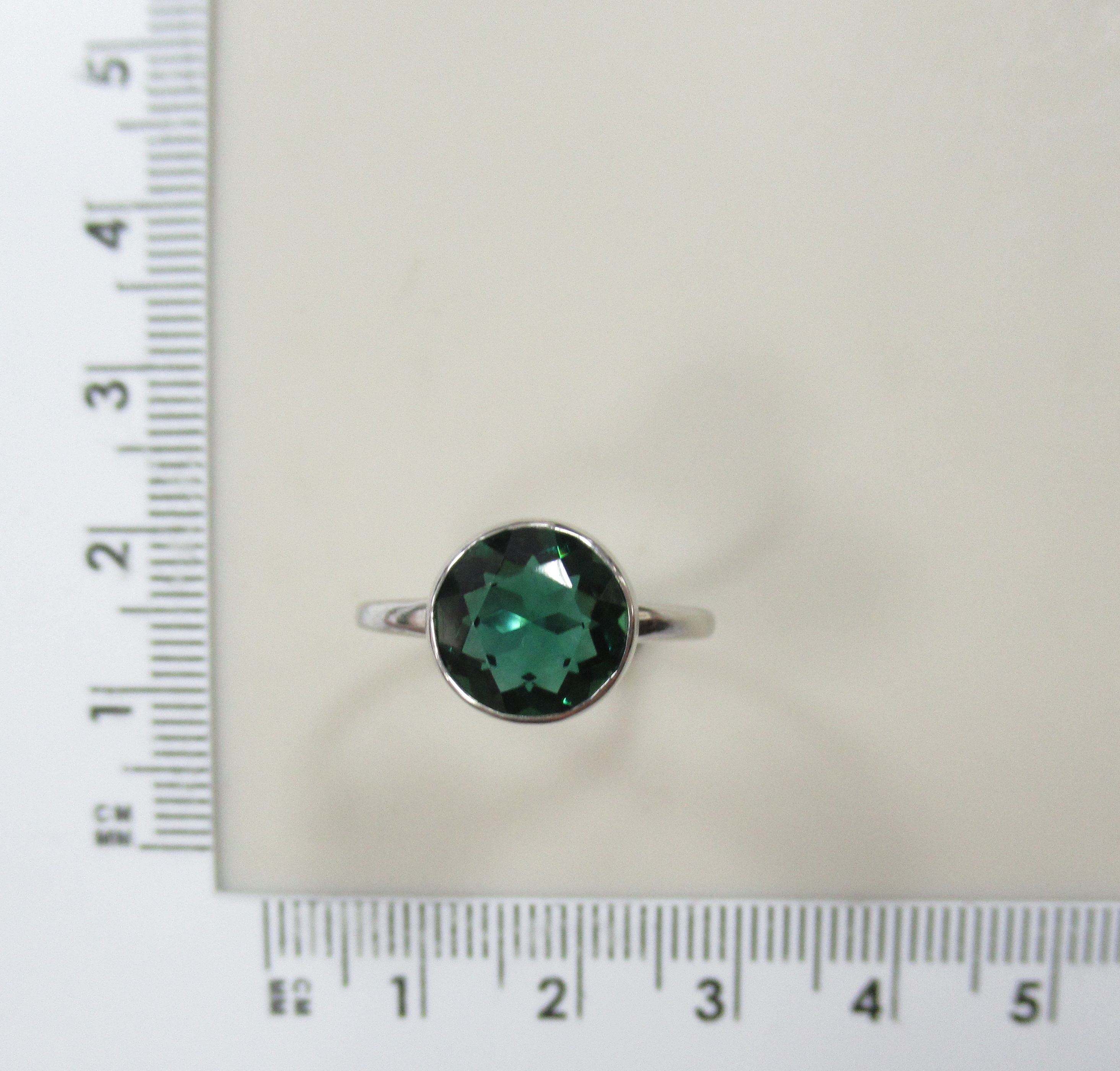 Серебряное кольцо с празиолитом